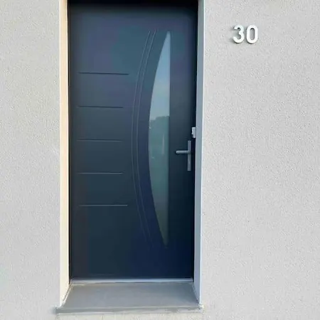 Hébergement de vacances Charmante Maison Raffinée, Conviviale&familiale Virandeville