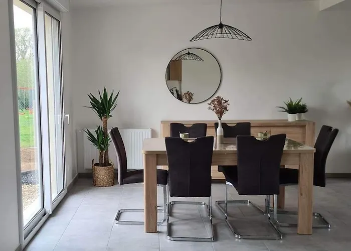 Charmante Maison Raffinée, Conviviale&familiale Сasa de vacaciones