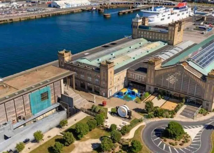 Сasa de vacaciones Charmante Maison Raffinée, Conviviale&familiale Virandeville